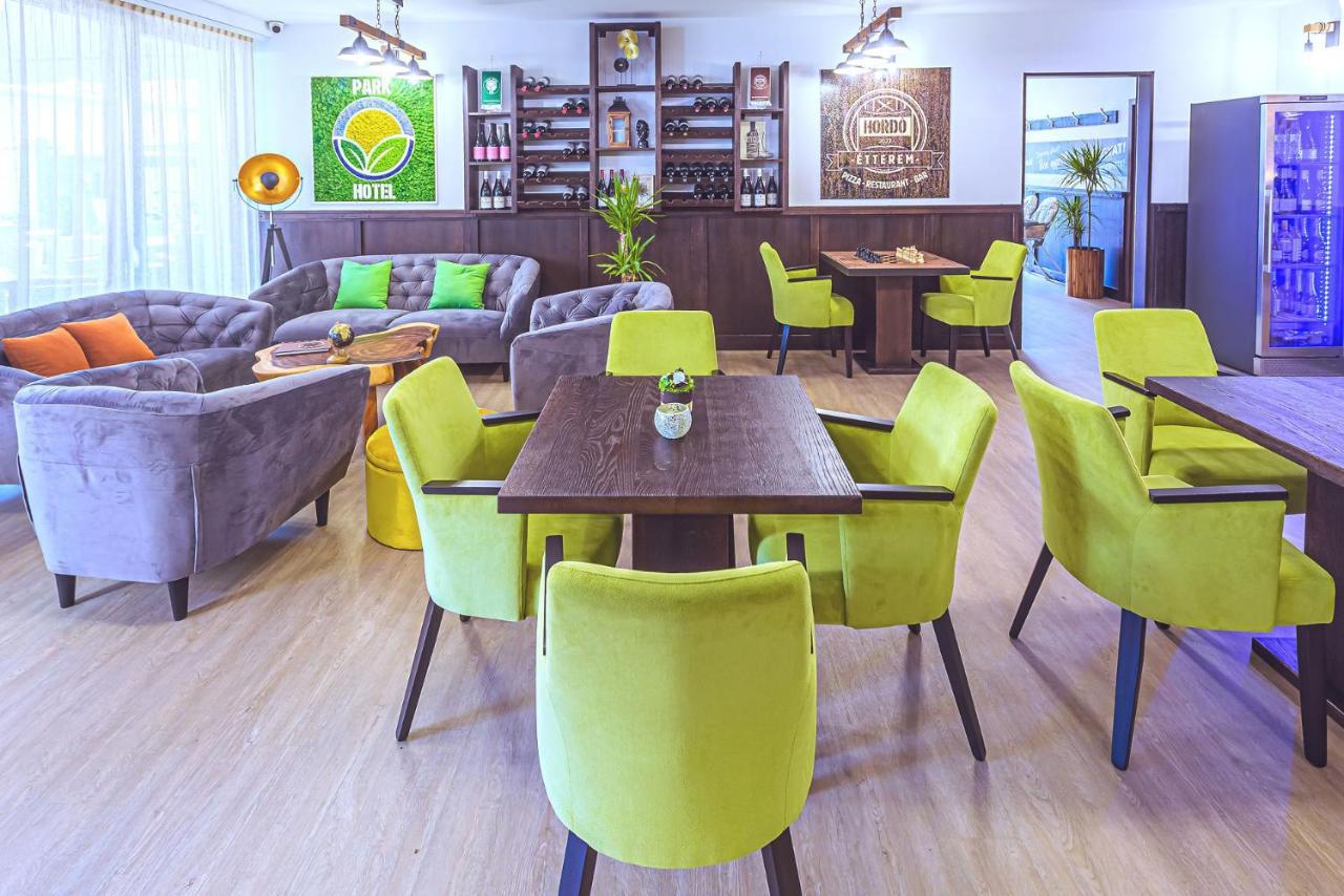 Park Hotel Buek-Buekfuerdo エクステリア 写真