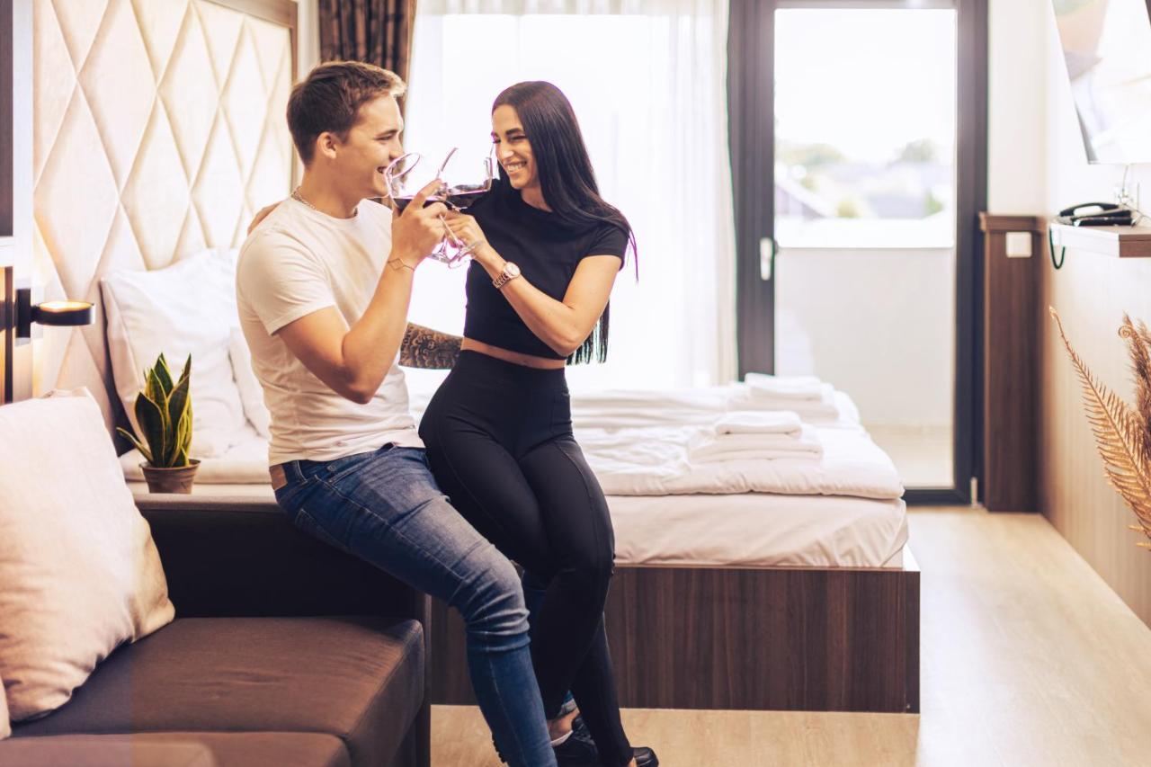 Park Hotel Buek-Buekfuerdo エクステリア 写真