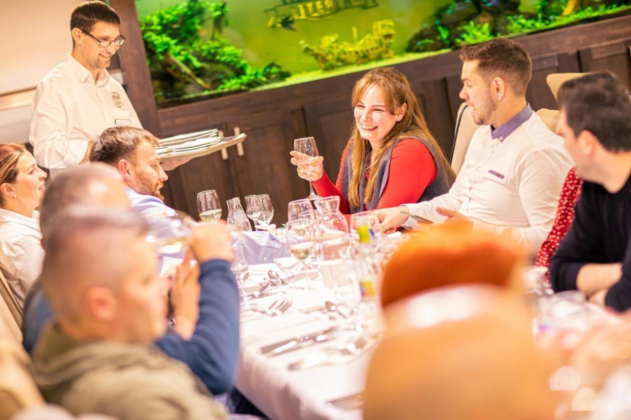Park Hotel Buek-Buekfuerdo エクステリア 写真