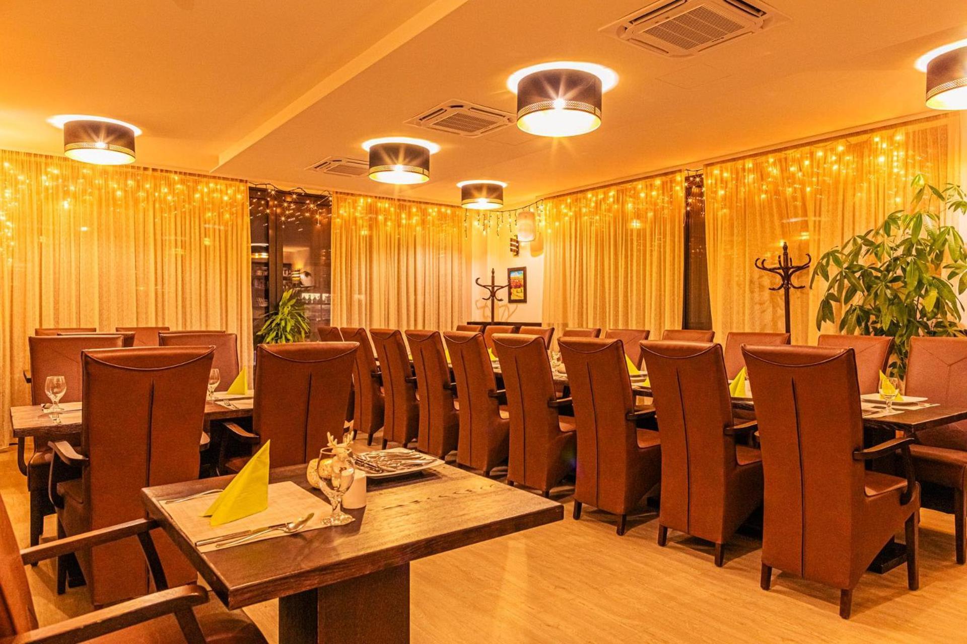 Park Hotel Buek-Buekfuerdo エクステリア 写真