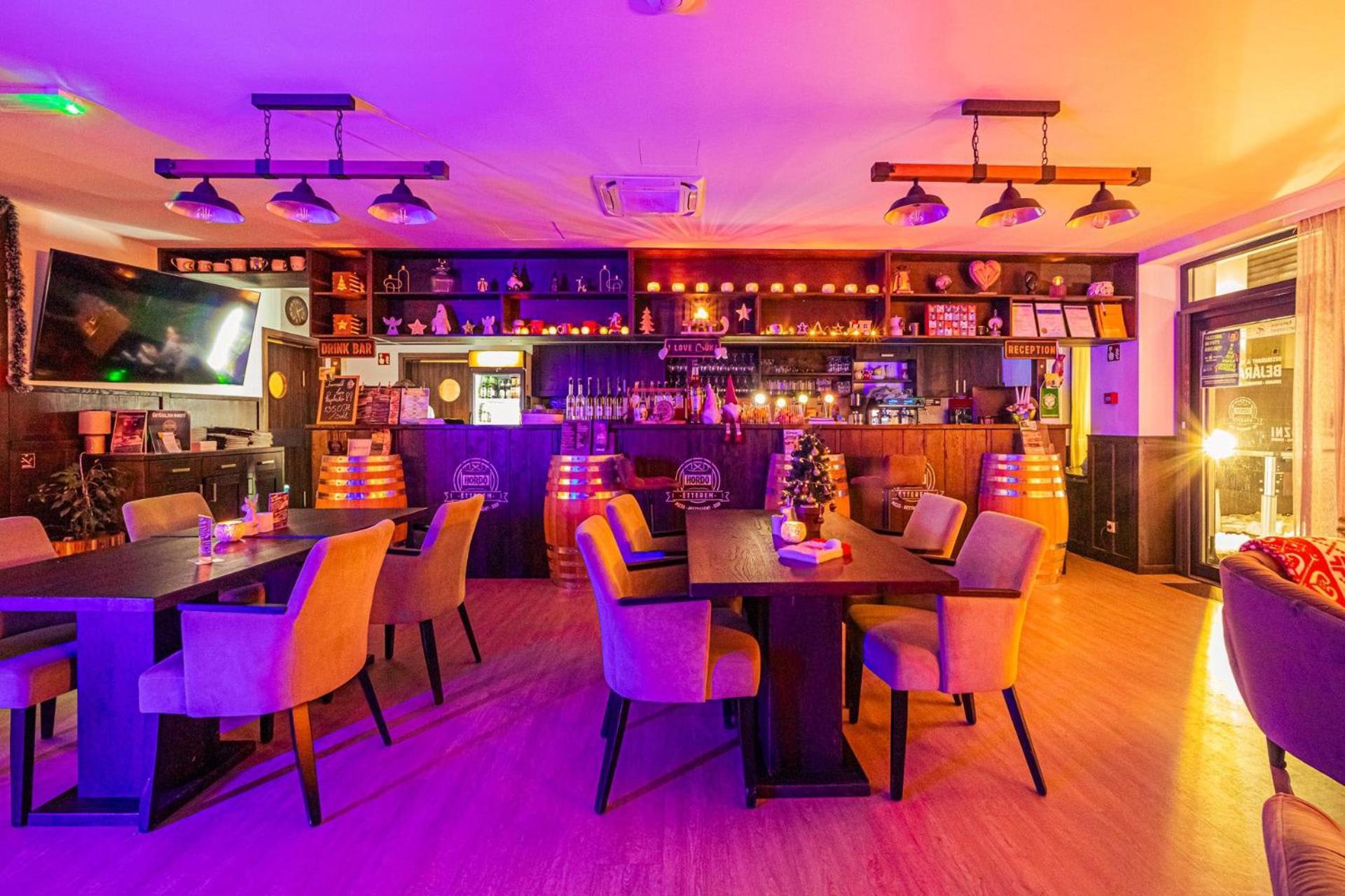 Park Hotel Buek-Buekfuerdo エクステリア 写真